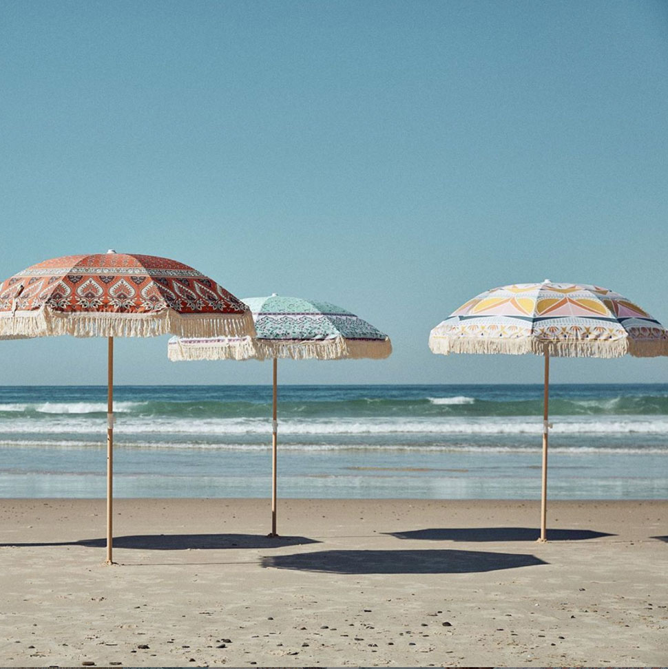 beach umbrella buyers guide - salty supply